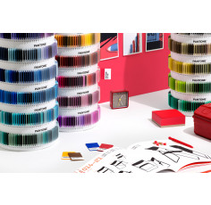 Pantone® Plus Plastic Standard Chips Collection